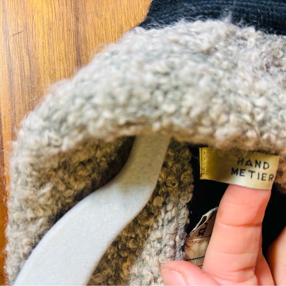 Vintage Wool and Bouclé Cardigan with Embroidery – Size XL - Picture 9 of 9